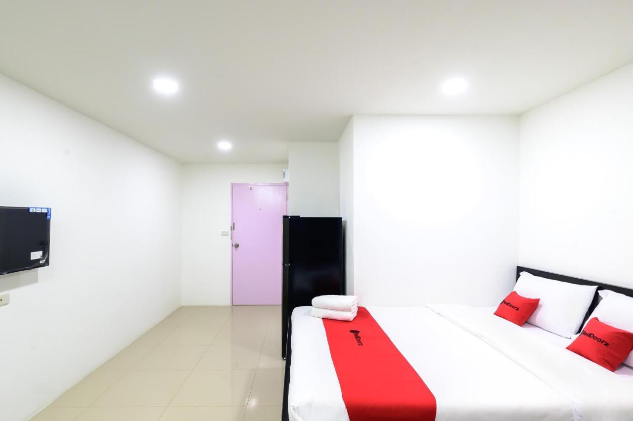 Hotel The Living Block Bangkok Zewnętrze zdjęcie